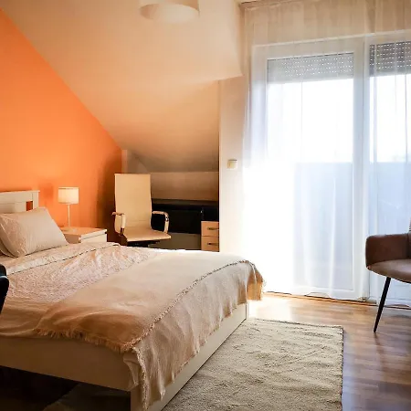 Apartment Filinhome Miljanova 2